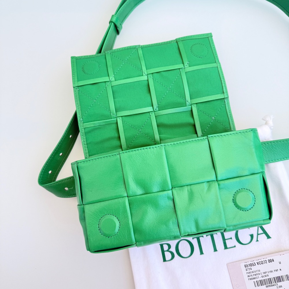 Bottega Veneta Cassette Belt Bag Parakeet Green Maxi Intrecciato Leather 651053 - Picture 7 of 14